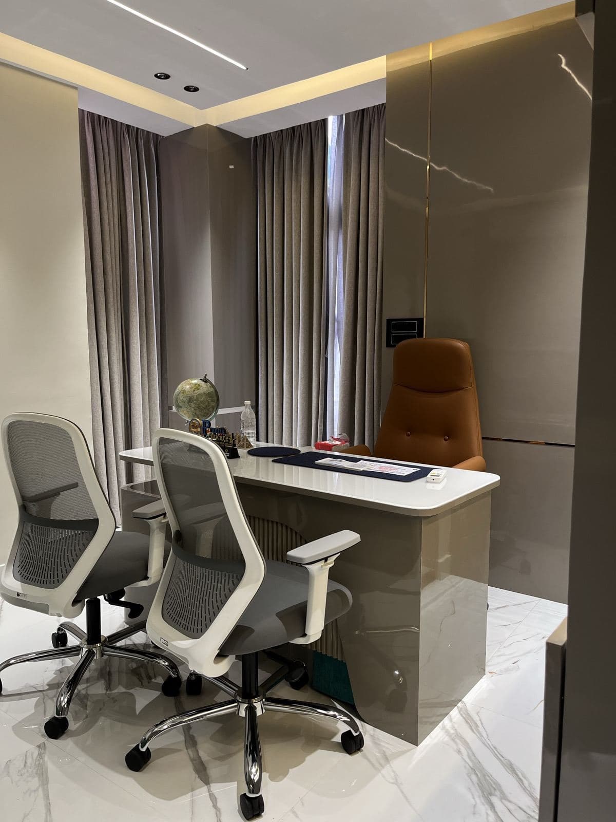 Counselling desk