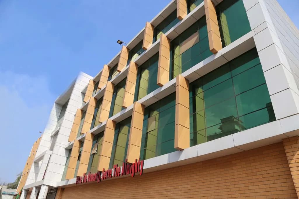 Tairunnessa Memorial Medical College main building